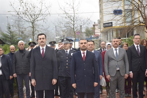 18 Mart Şehitleri Anma Günü ve Çanakkale Zaferi Çelenk Sunma Töreni